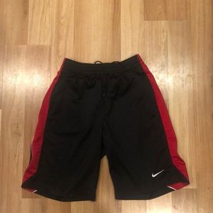 Men’s small Nike shorts